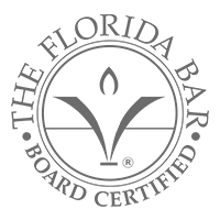 Имеет сертификат коллегии адвокатов Флориды по иммиграционному праву и праву гражданства.